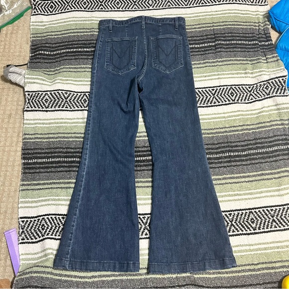Show me your mumu bell bottom jeans high waisted dark wash size 30 square pocket - Picture 9 of 9